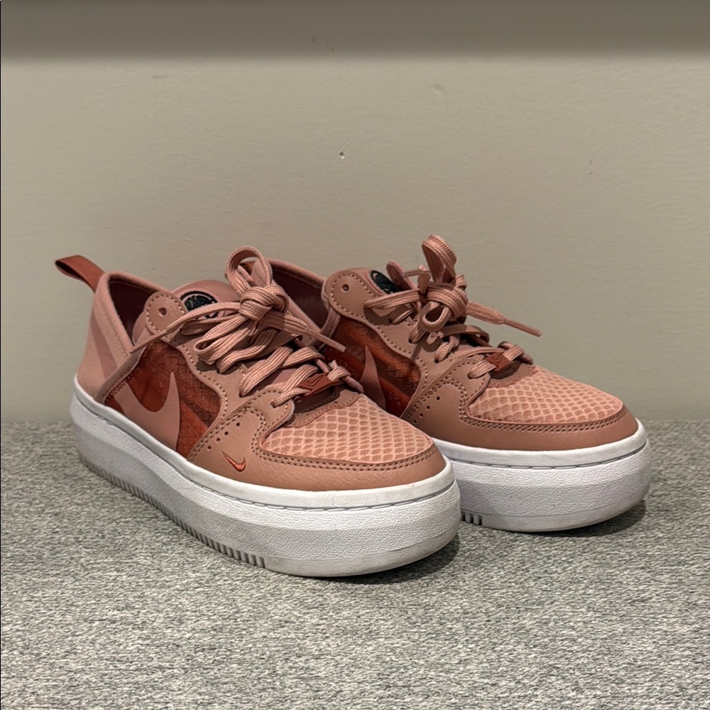 Nike Pink Sneakers